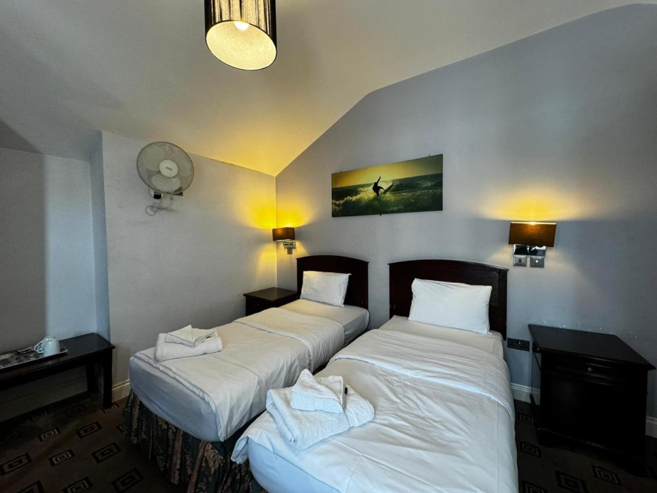 Bridge Park Hotel Londra Exterior foto