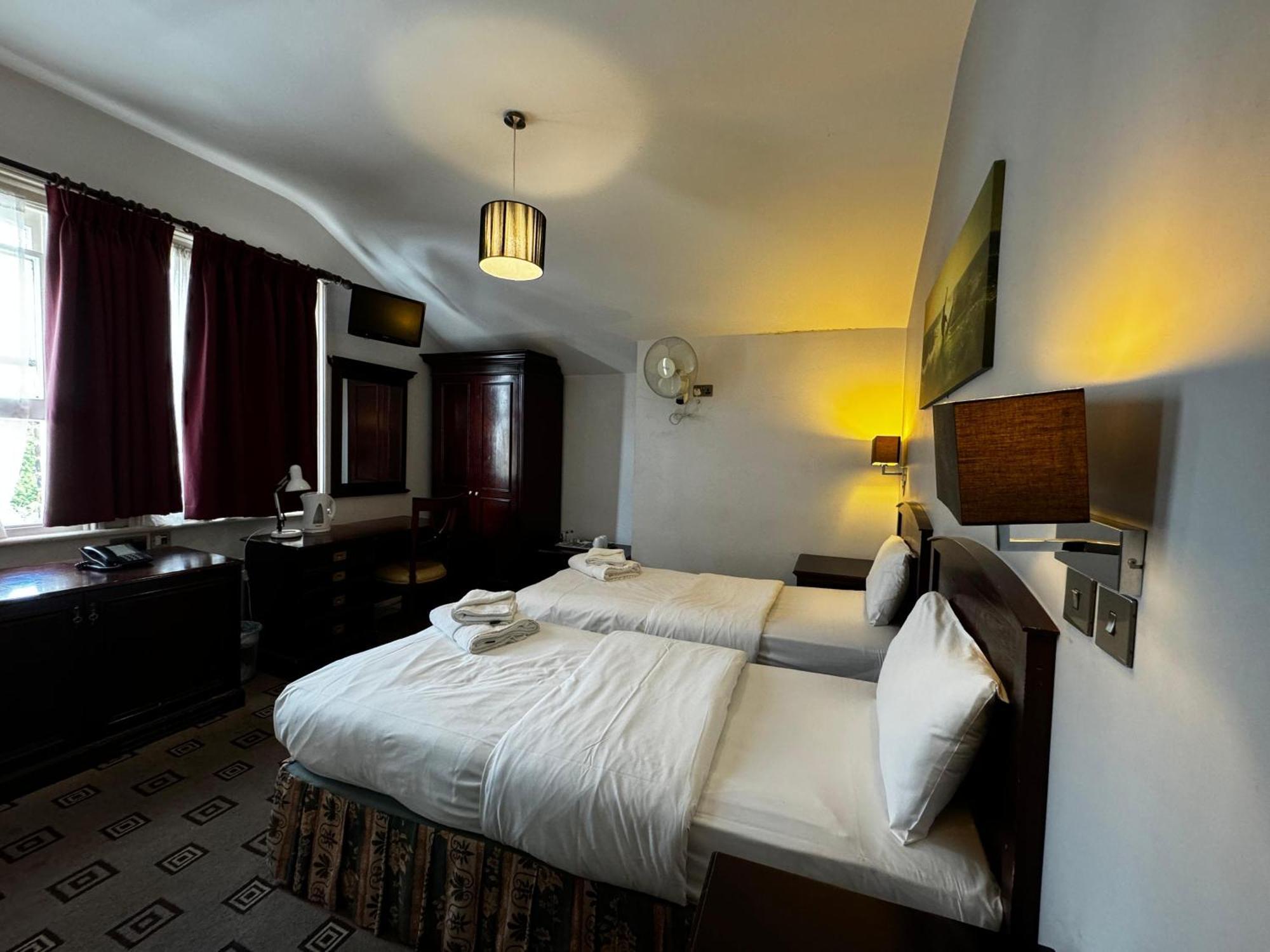 Bridge Park Hotel Londra Exterior foto